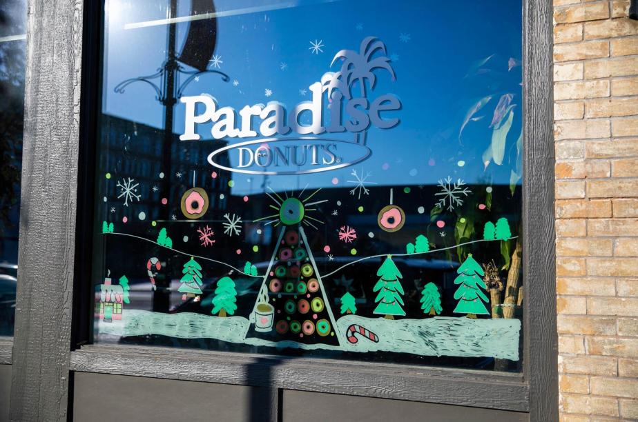 Paradise Donuts Window Wonderland